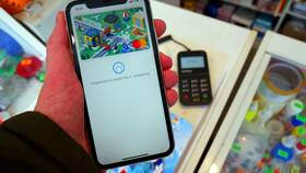 Как оплачивать картой Сбербанка на iPhone в Связной