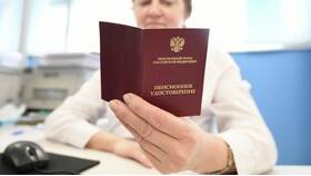 Как трудовой стаж влияет на размер пенсии в Связной